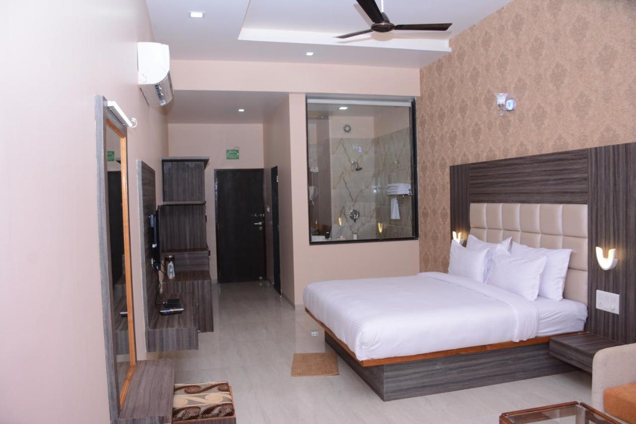 Ratnaa Resort Khamshet Bagian luar foto