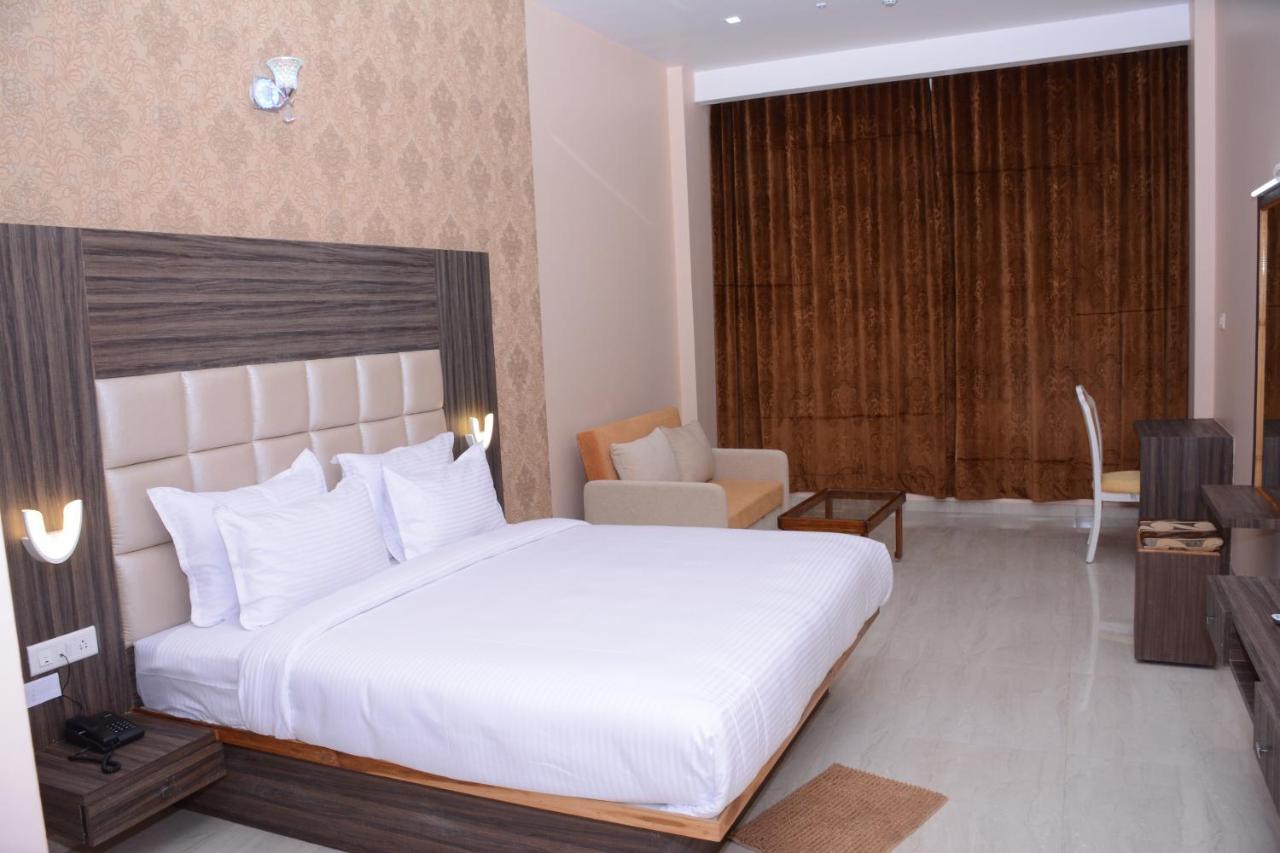 Ratnaa Resort Khamshet Bagian luar foto